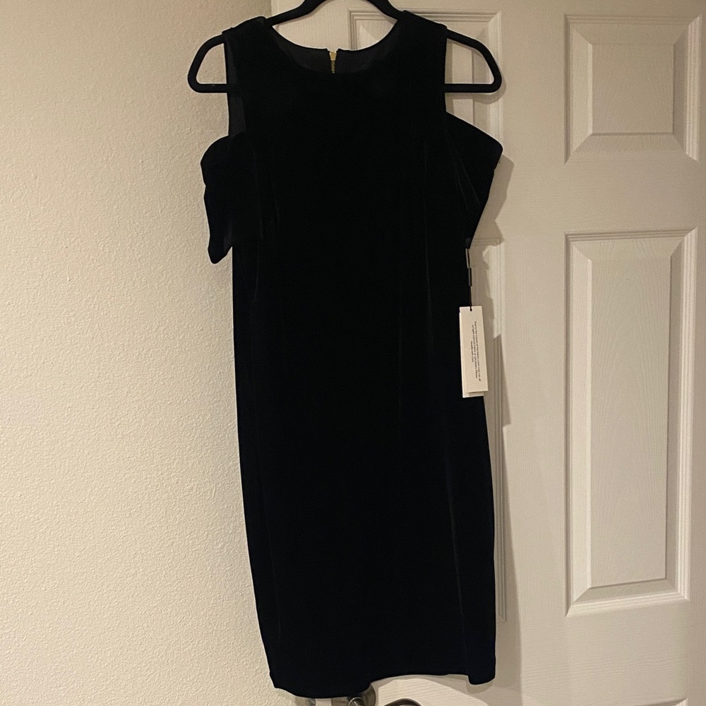 Calvin Klein Elegant Black Velvet Dress